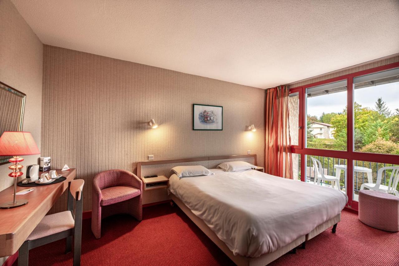 Hotel Du Lac Lacapelle-Viescamp Екстериор снимка