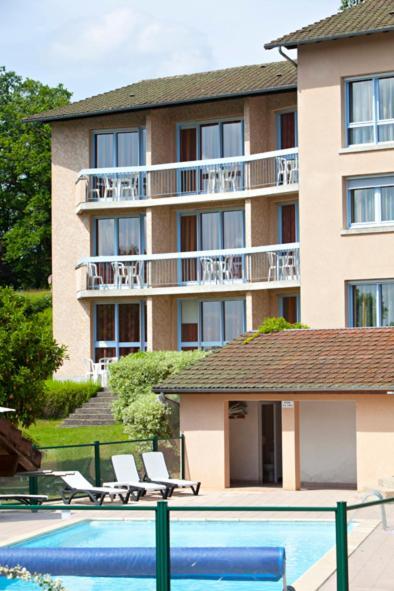 Hotel Du Lac Lacapelle-Viescamp Екстериор снимка