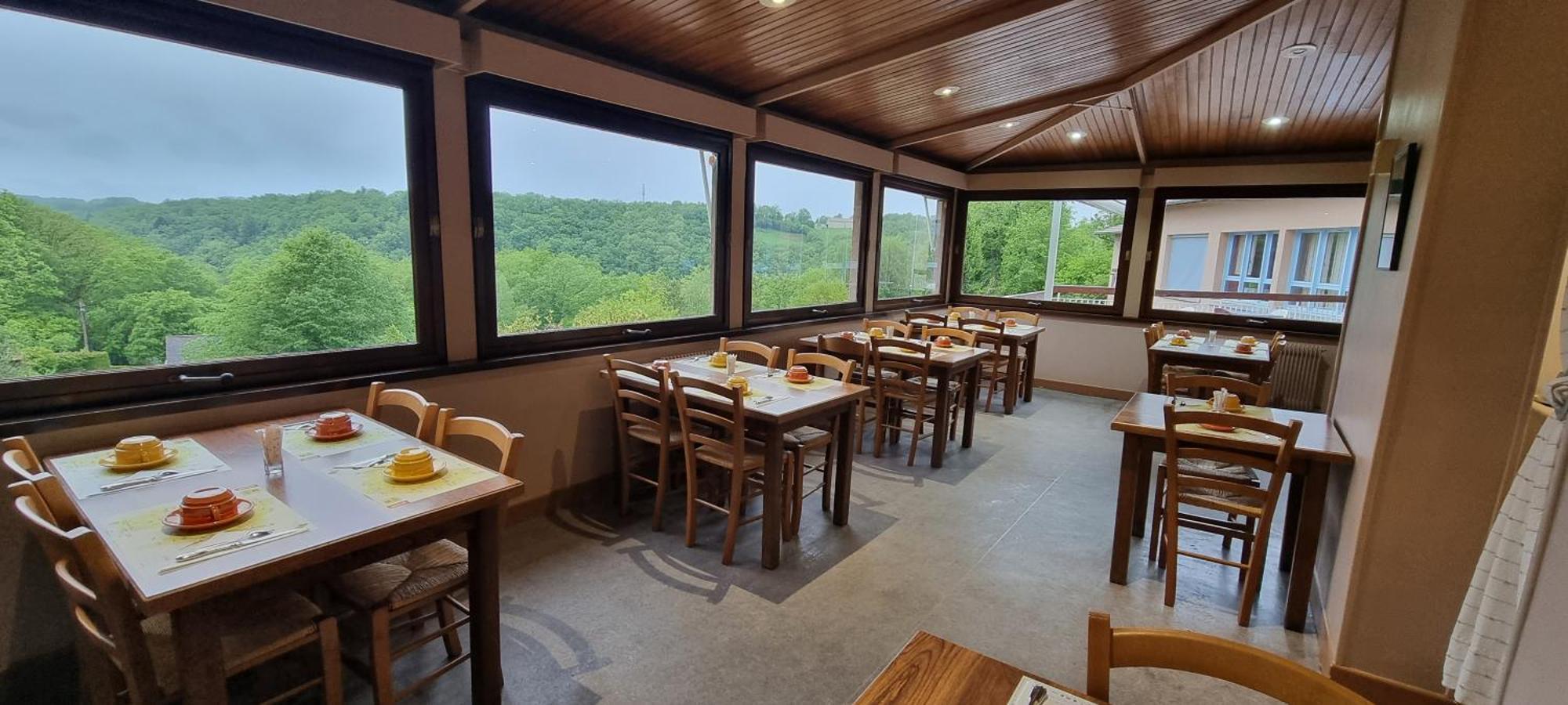 Hotel Du Lac Lacapelle-Viescamp Екстериор снимка
