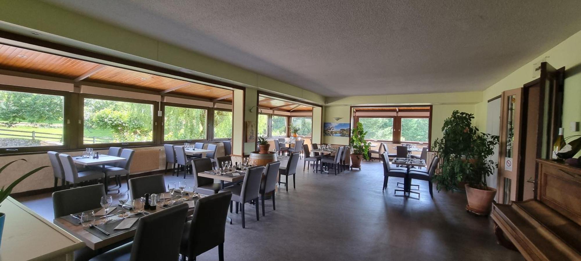Hotel Du Lac Lacapelle-Viescamp Екстериор снимка