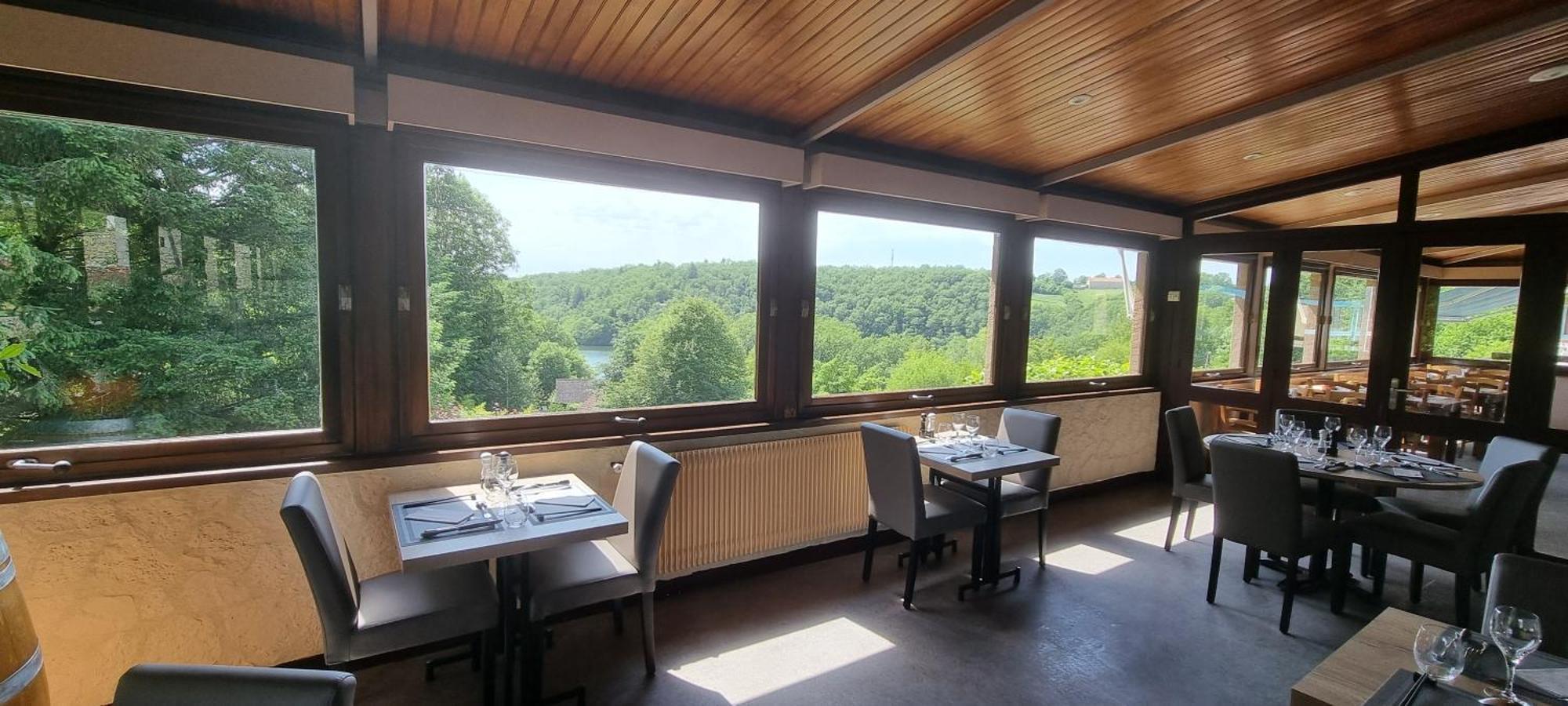 Hotel Du Lac Lacapelle-Viescamp Екстериор снимка