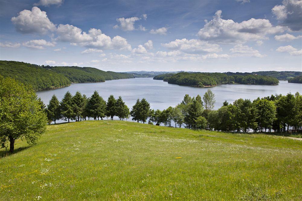 Hotel Du Lac Lacapelle-Viescamp Екстериор снимка